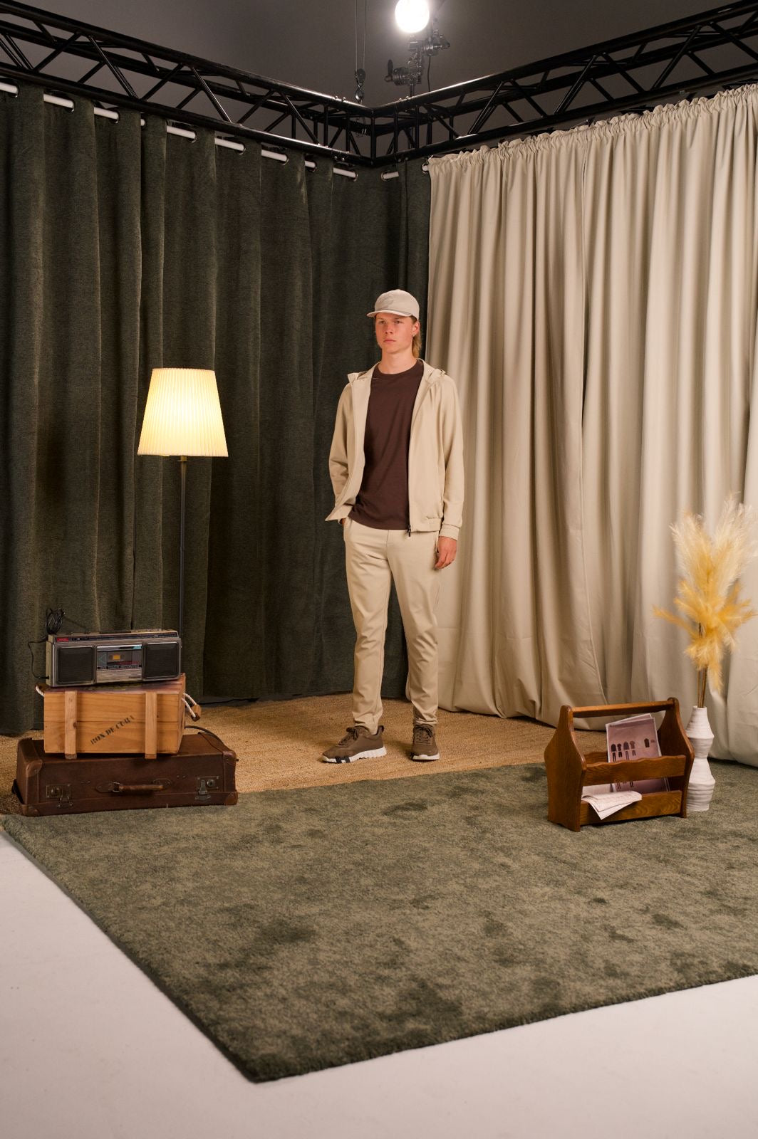 ESSENTIALS TRACKSUIT